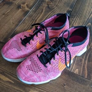 Nike Flyknit US 8 Pink